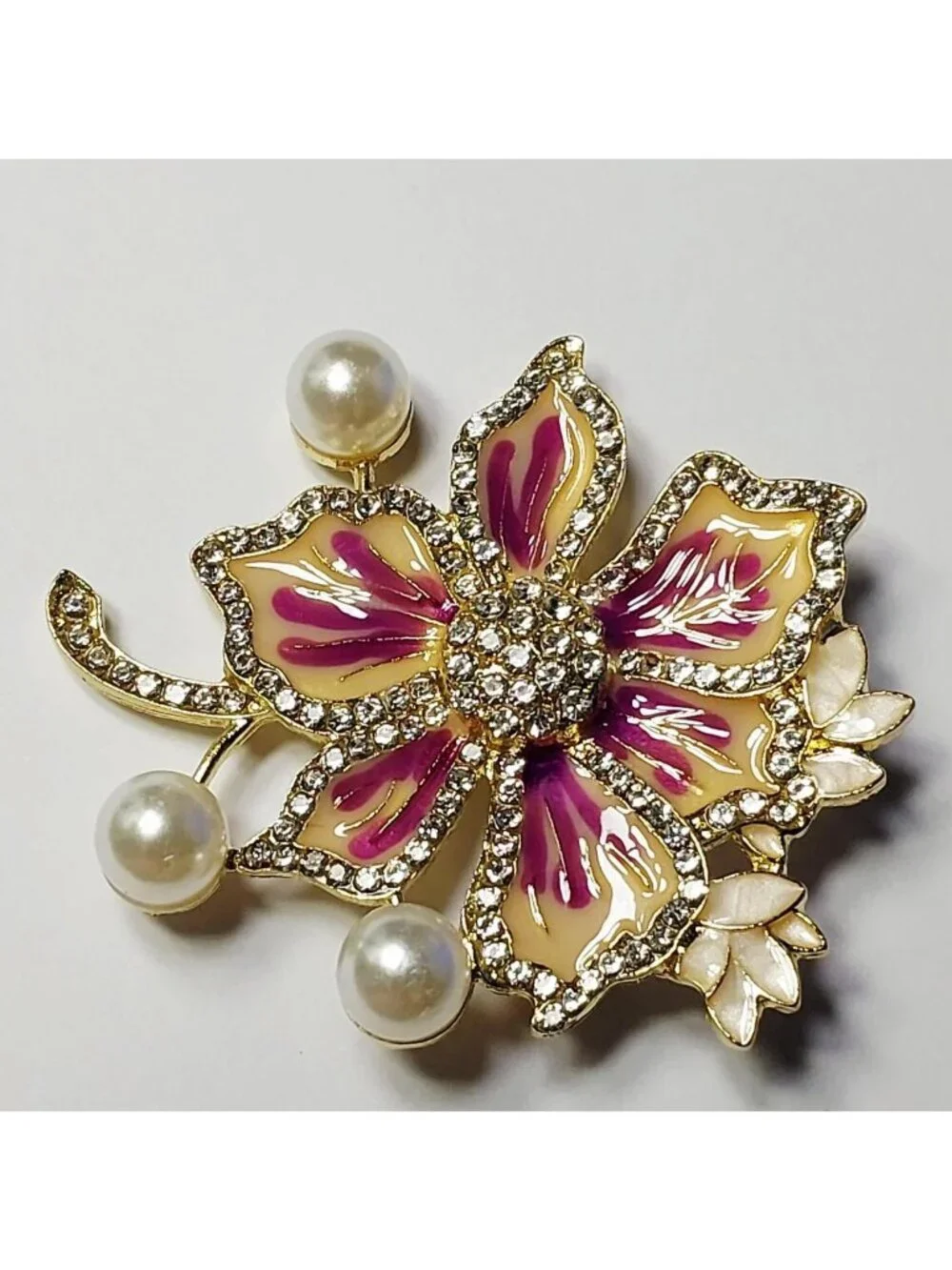 Set Of 9 Gold Tone brooches lot bundle brand new